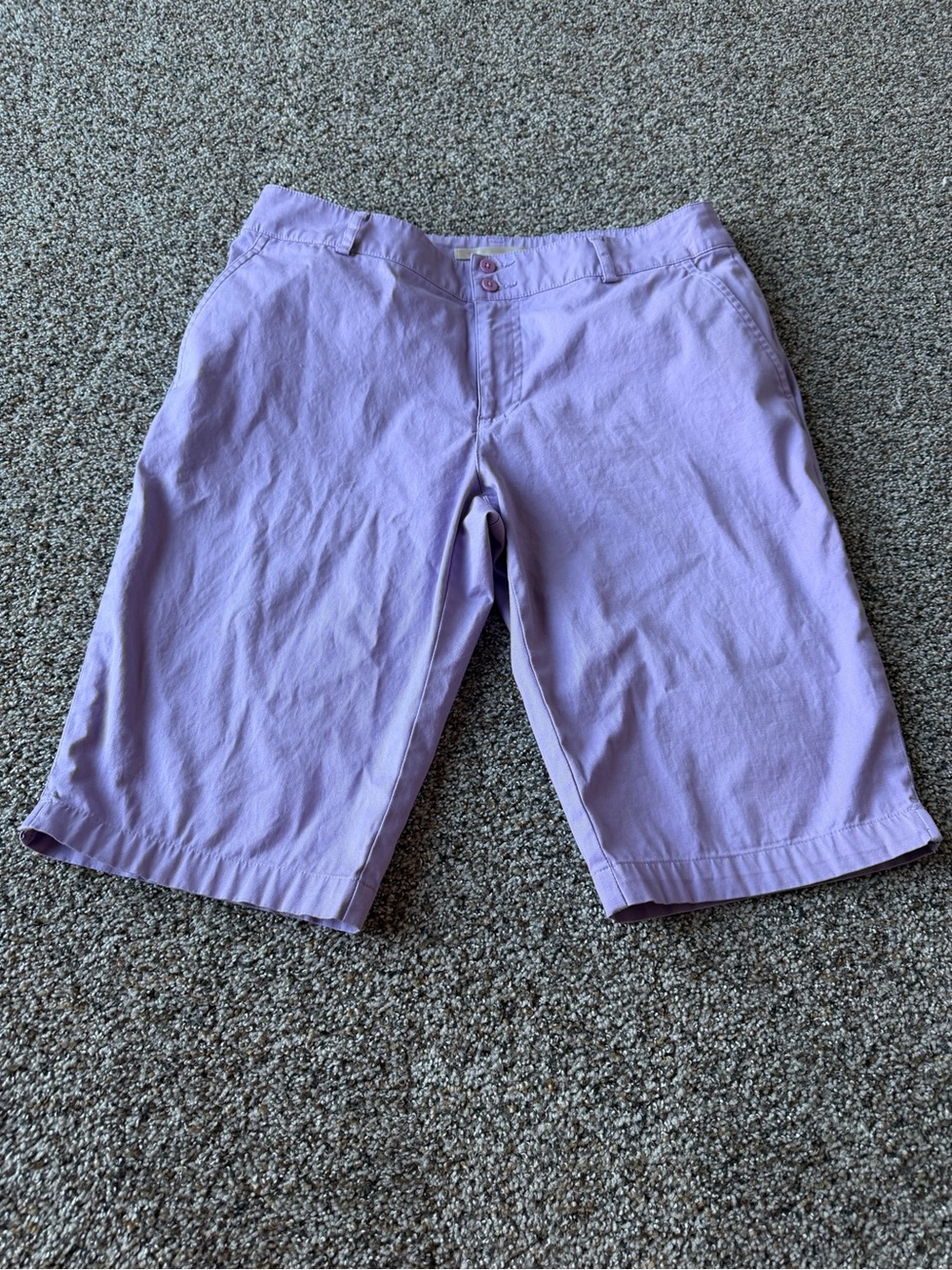 Nike Golf Womens Size 6 Lavender Lilac Purple Bermuda Shorts Long Preppy Golf
